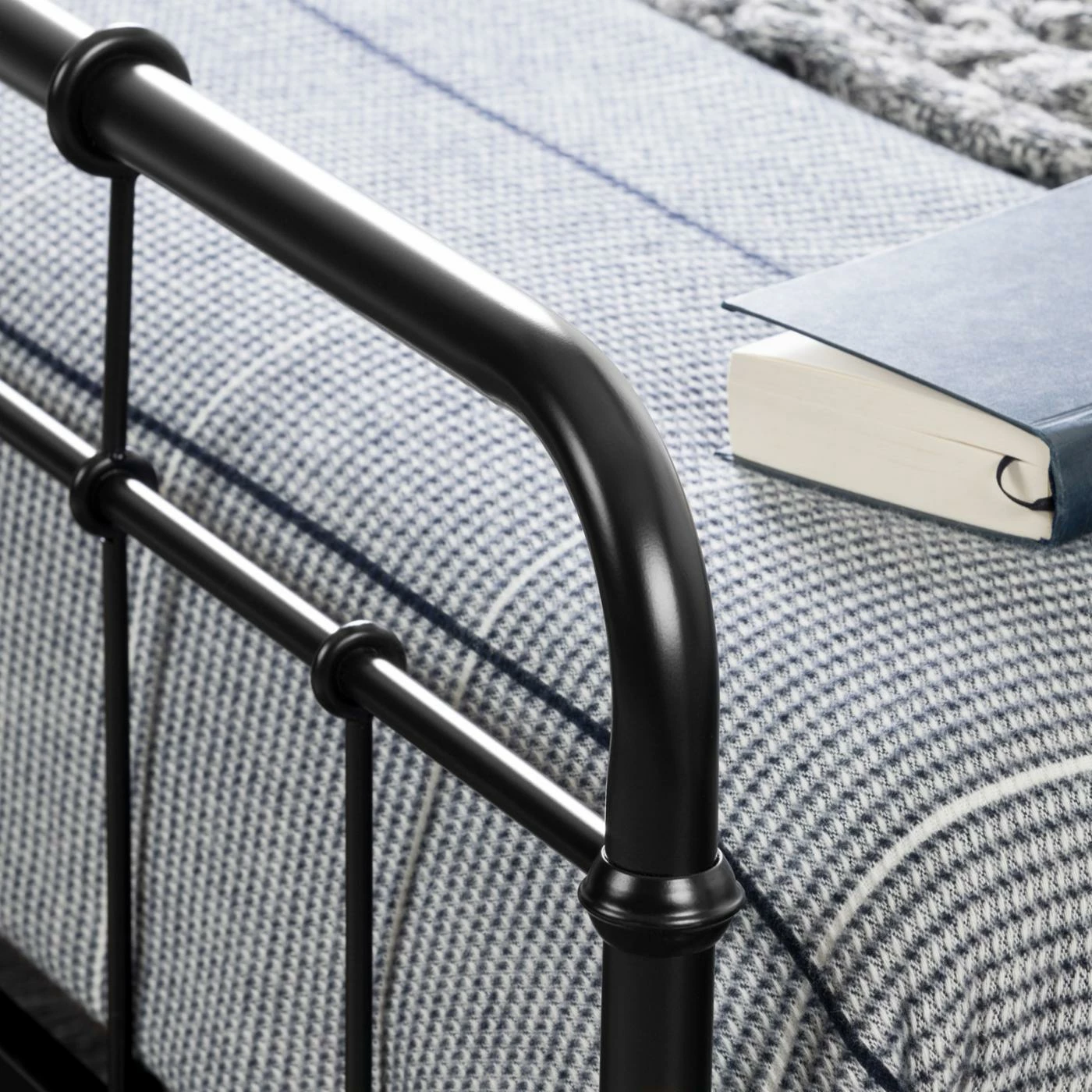 Cheap π₯° South Shore Holland Metal Queen Platform Bed With Headboard π 6 Cheap π₯° South Shore Holland Metal Queen Platform Bed With Headboard π - Image 4