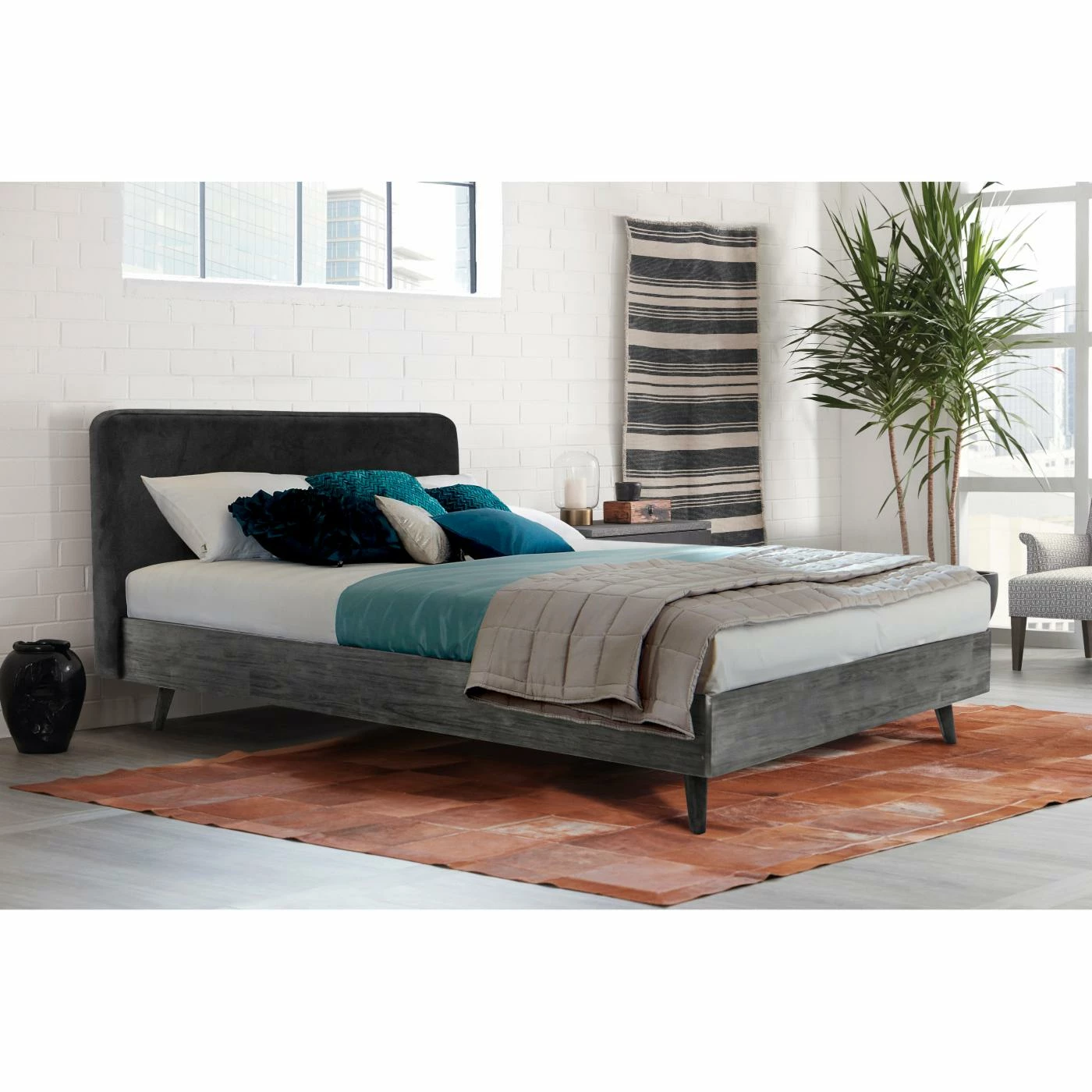 New π Queen Armen Living Mohave Platform Bed 𧨠4 New π Queen Armen Living Mohave Platform Bed 𧨠- Image 2