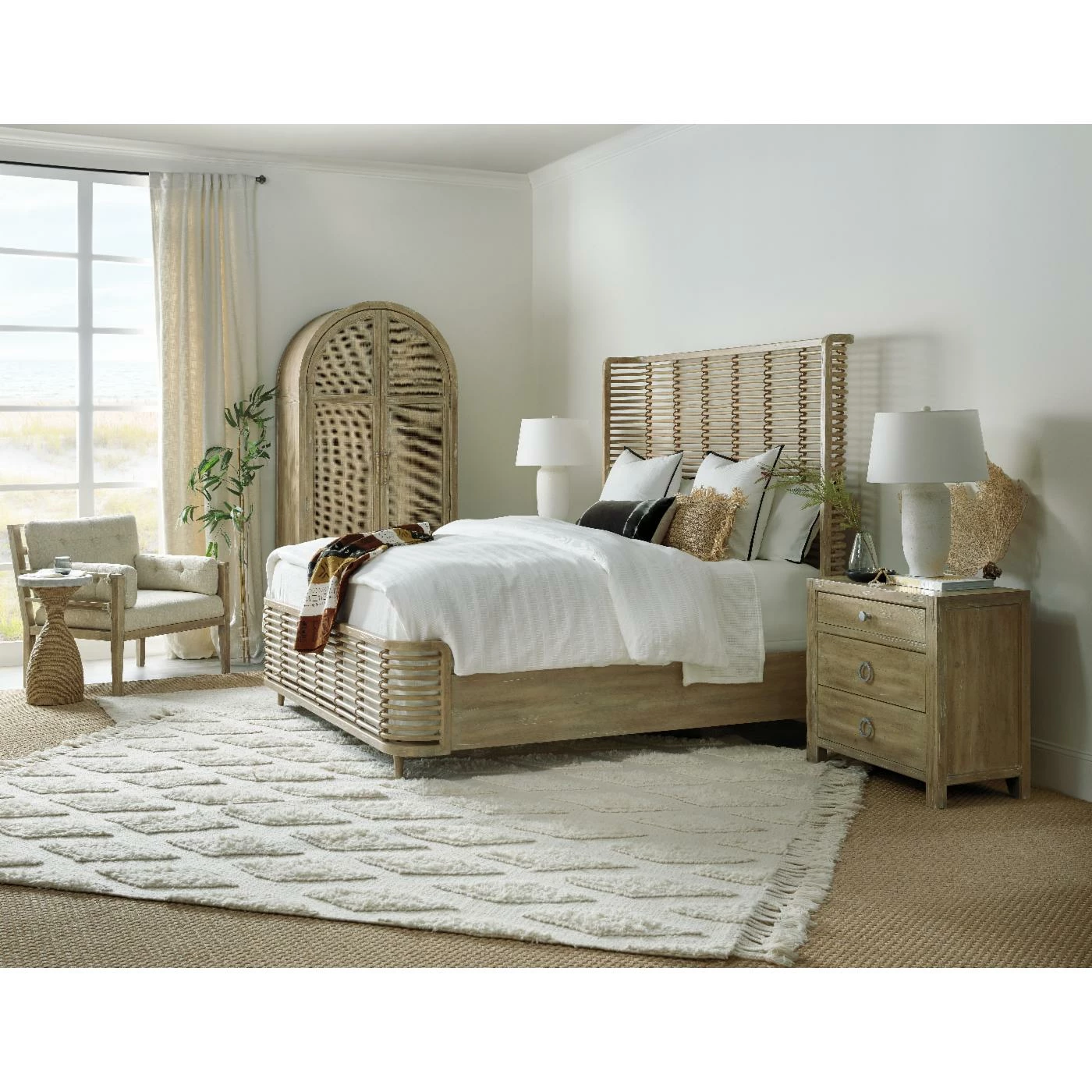 Buy π King Hooker Furniture Surfrider Rattan Bed - Queen π 4 Buy π King Hooker Furniture Surfrider Rattan Bed - Queen π - Image 2