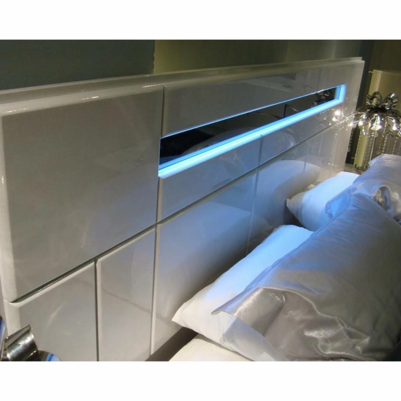 Flash Sale ⭐ J&M Furniture Queen J&M Furniture Palermo Platform Bed ✨ 4 Flash Sale ⭐ J&M Furniture Queen J&M Furniture Palermo Platform Bed ✨ - Image 2