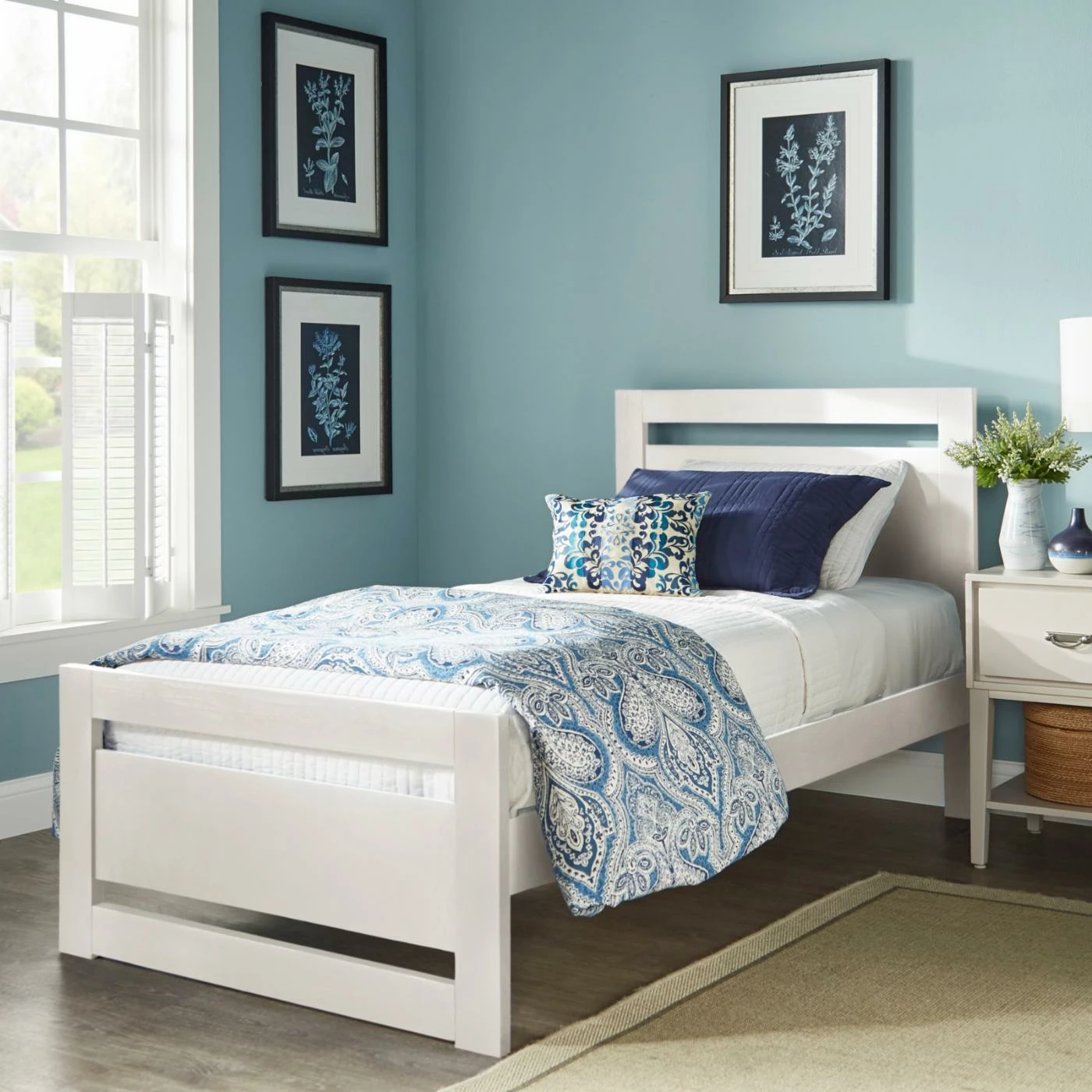 Brand new π Full/Double Weston Home Tatiana Cut Out Platform Bed π 7 Brand new π Full/Double Weston Home Tatiana Cut Out Platform Bed π - Image 5